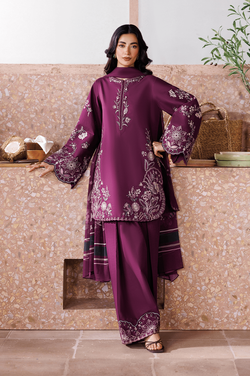 MAHIRA ( NP-22 ) - Naarie Pret
