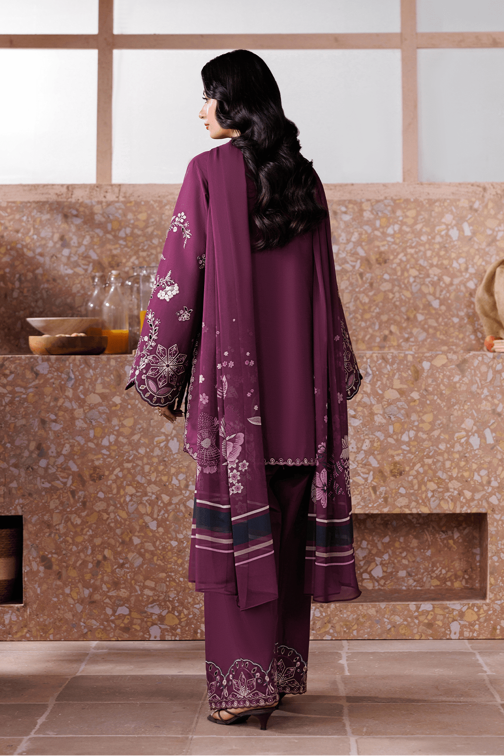 MAHIRA ( NP-22 ) - Naarie Pret