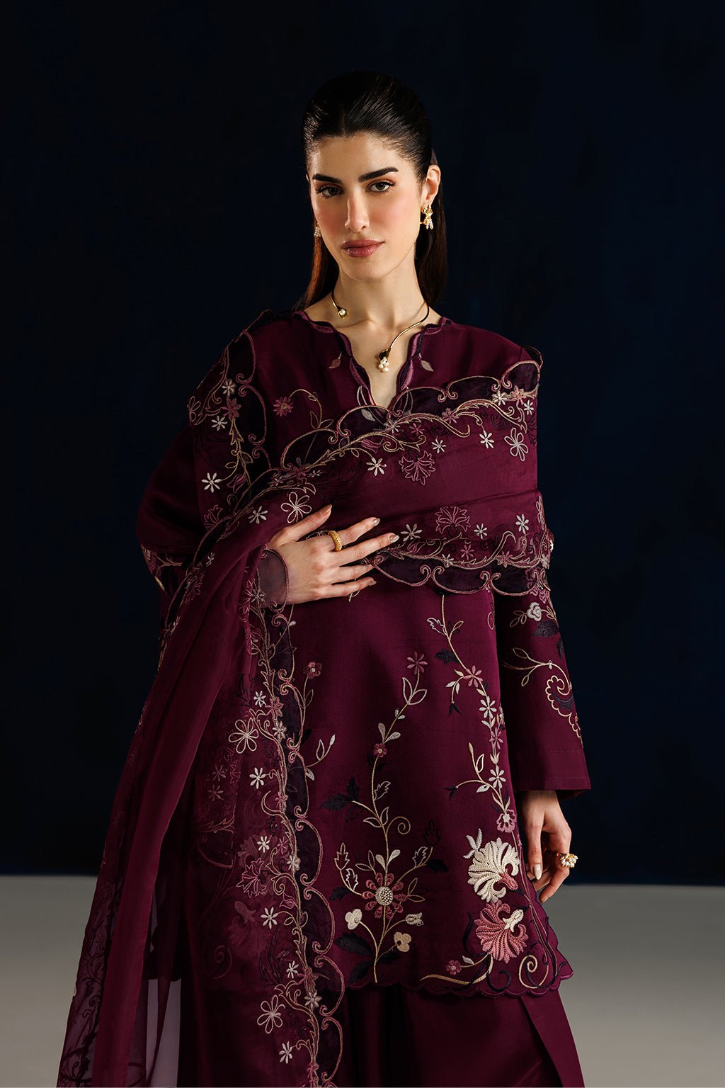 ZAREEN ( NP-21 ) - Naarie Pret