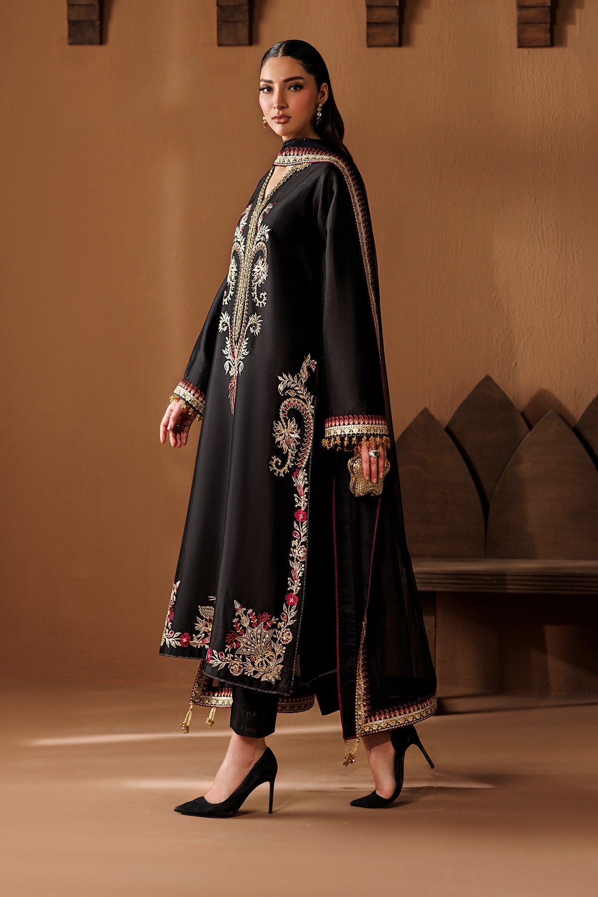 ZEHRA ( NP-6 ) - Naarie Pret