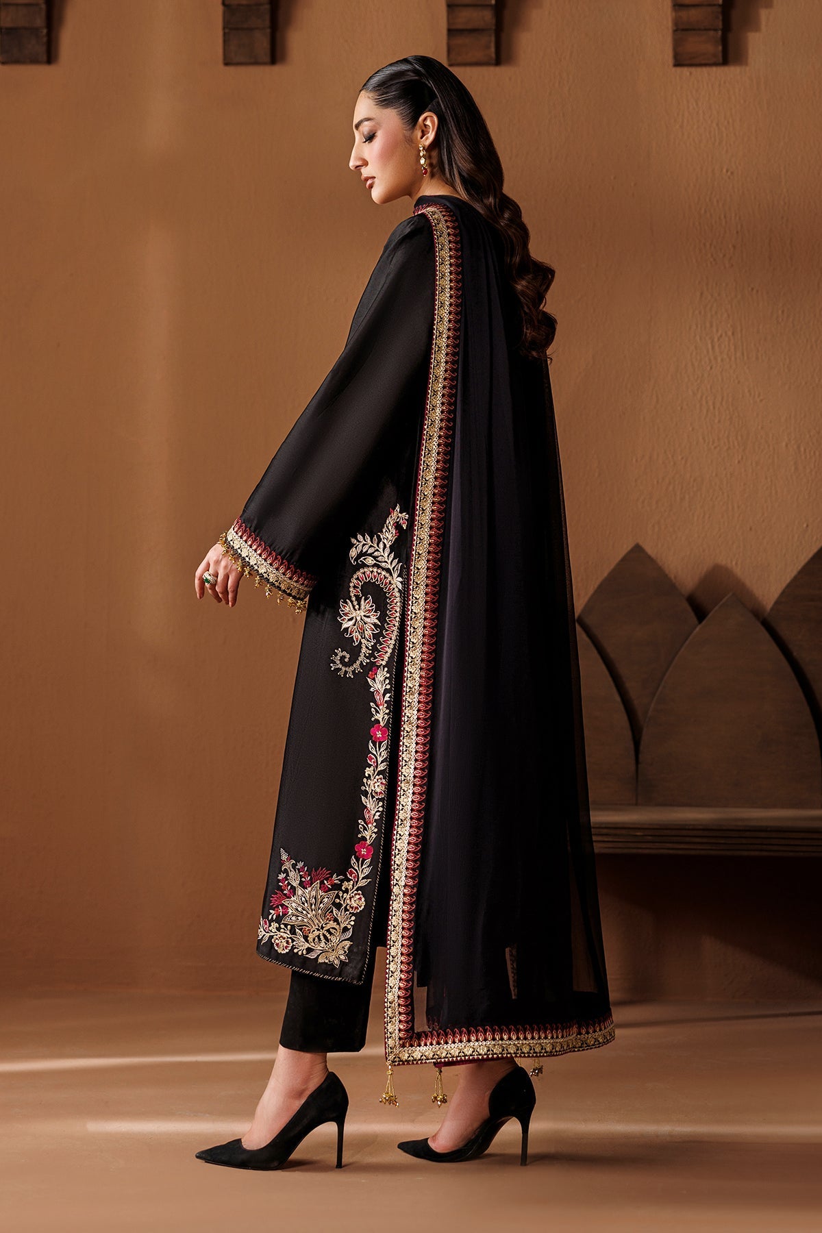 ZEHRA ( NP-6 ) - Naarie Pret